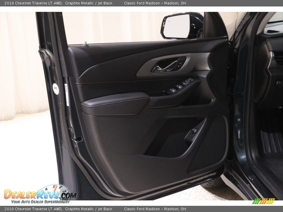 2019 Chevrolet Traverse LT AWD Graphite Metallic / Jet Black Photo #4