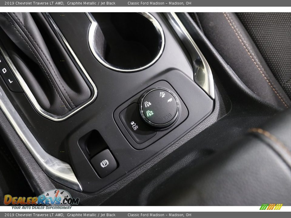 2019 Chevrolet Traverse LT AWD Graphite Metallic / Jet Black Photo #14