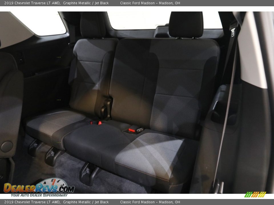 2019 Chevrolet Traverse LT AWD Graphite Metallic / Jet Black Photo #18