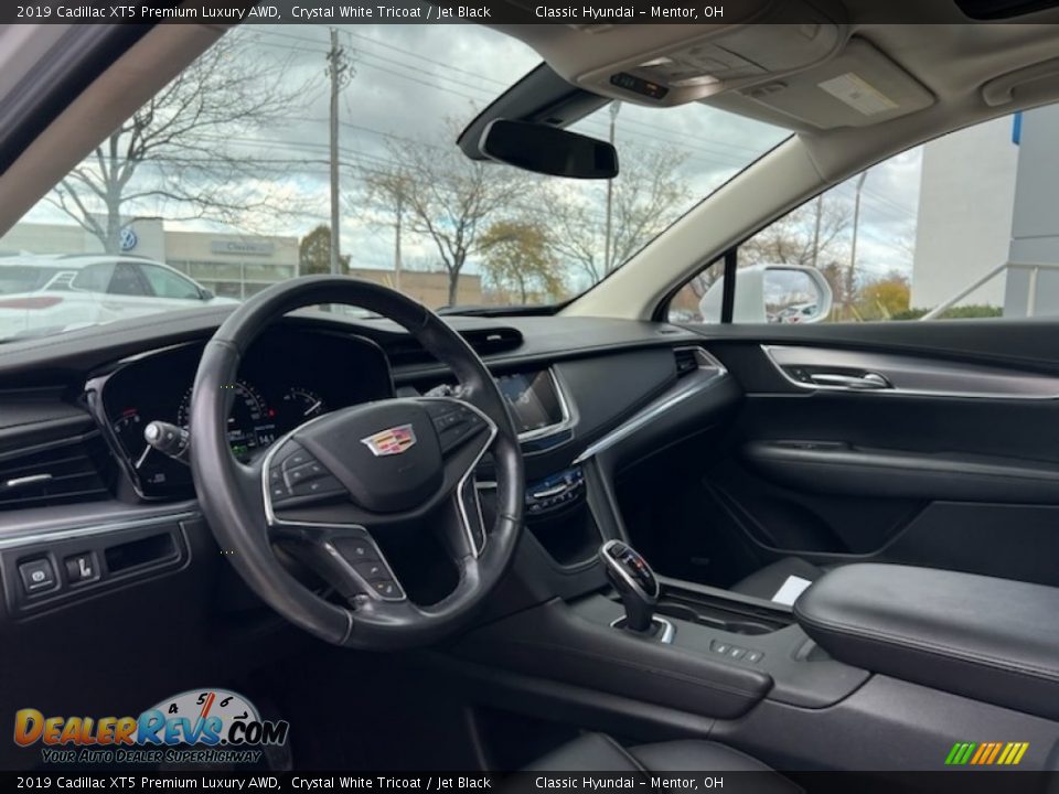 2019 Cadillac XT5 Premium Luxury AWD Crystal White Tricoat / Jet Black Photo #3