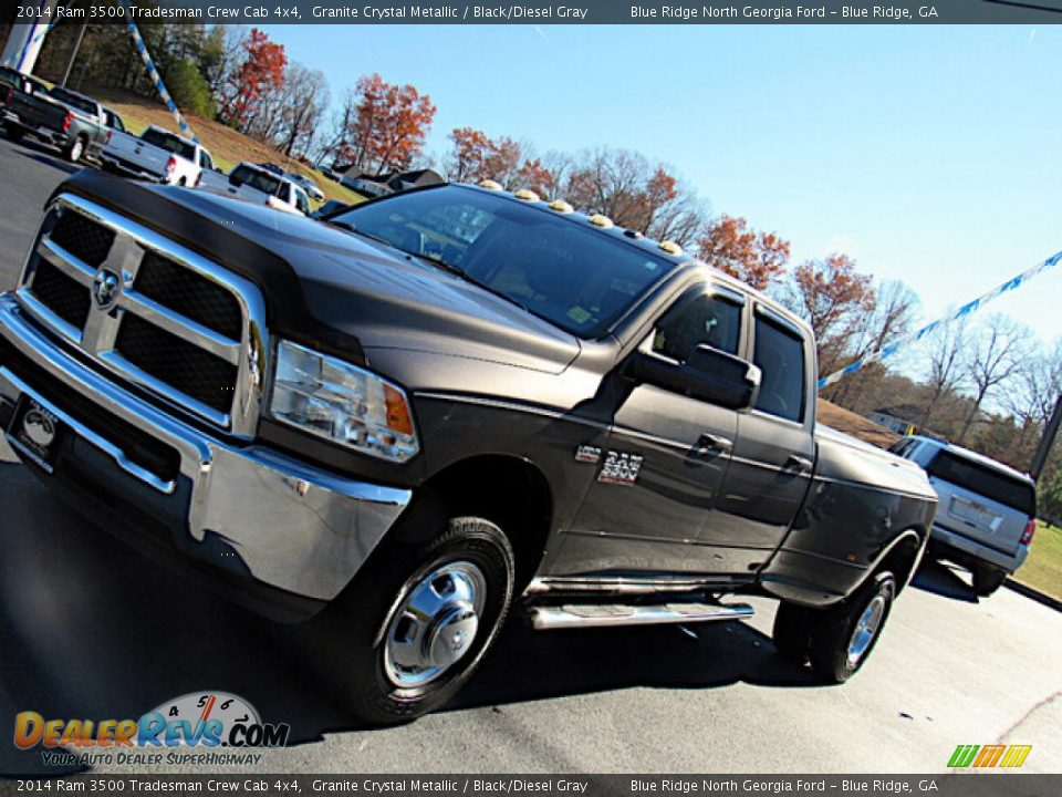 2014 Ram 3500 Tradesman Crew Cab 4x4 Granite Crystal Metallic / Black/Diesel Gray Photo #27