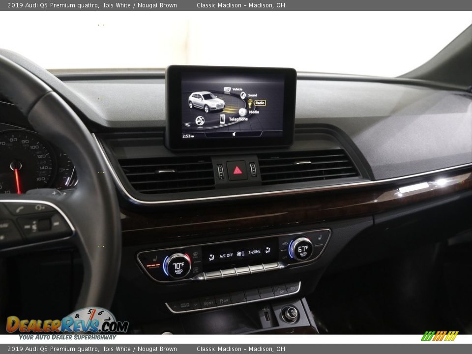 2019 Audi Q5 Premium quattro Ibis White / Nougat Brown Photo #9