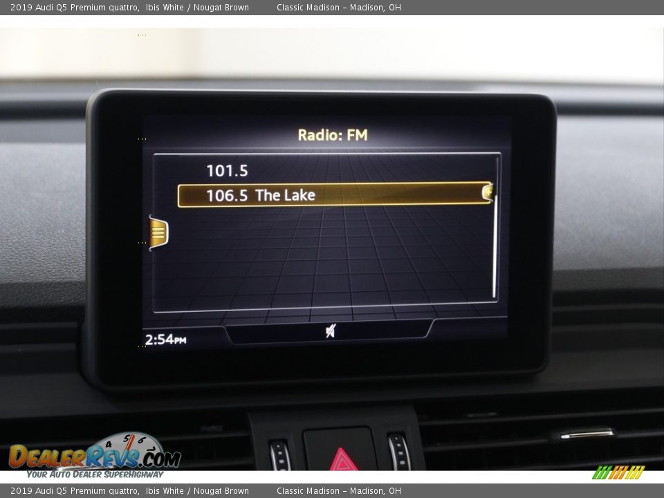 2019 Audi Q5 Premium quattro Ibis White / Nougat Brown Photo #11