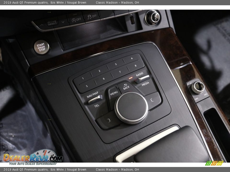 2019 Audi Q5 Premium quattro Ibis White / Nougat Brown Photo #14