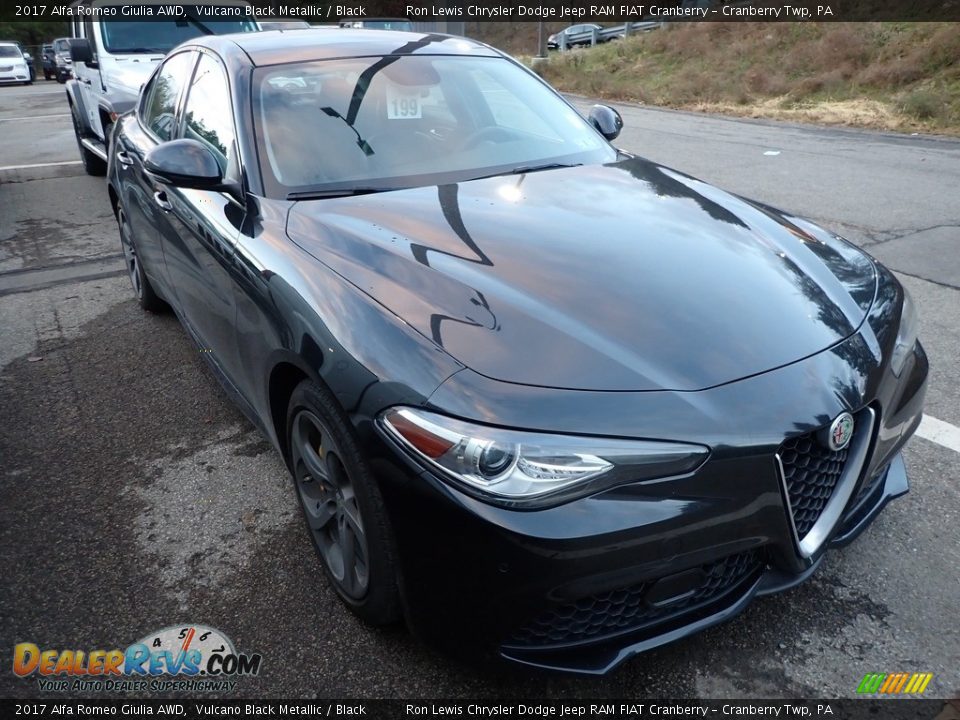 2017 Alfa Romeo Giulia AWD Vulcano Black Metallic / Black Photo #2