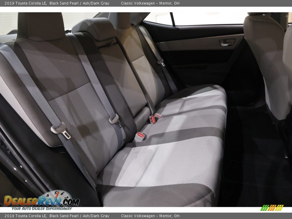 2019 Toyota Corolla LE Black Sand Pearl / Ash/Dark Gray Photo #12