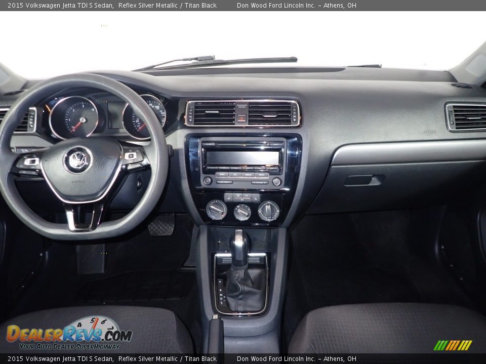 Front Seat of 2015 Volkswagen Jetta TDI S Sedan Photo #25