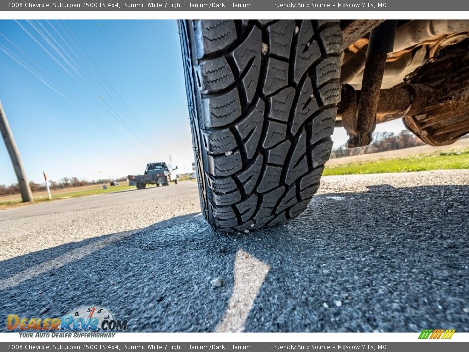 2008 Chevrolet Suburban 2500 LS 4x4 Summit White / Light Titanium/Dark Titanium Photo #12