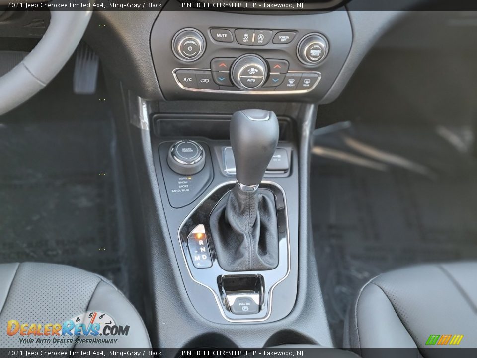 2021 Jeep Cherokee Limited 4x4 Shifter Photo #11
