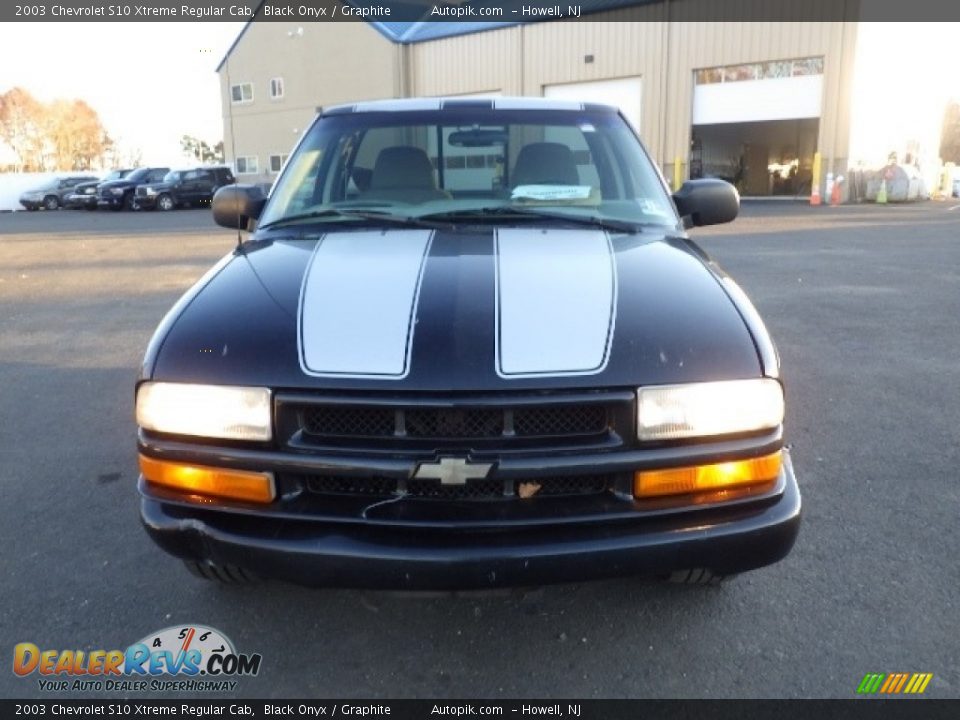 2003 Chevrolet S10 Xtreme Regular Cab Black Onyx / Graphite Photo #2