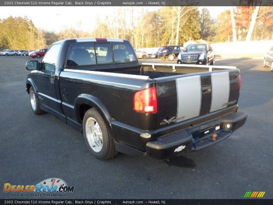 2003 Chevrolet S10 Xtreme Regular Cab Black Onyx / Graphite Photo #4