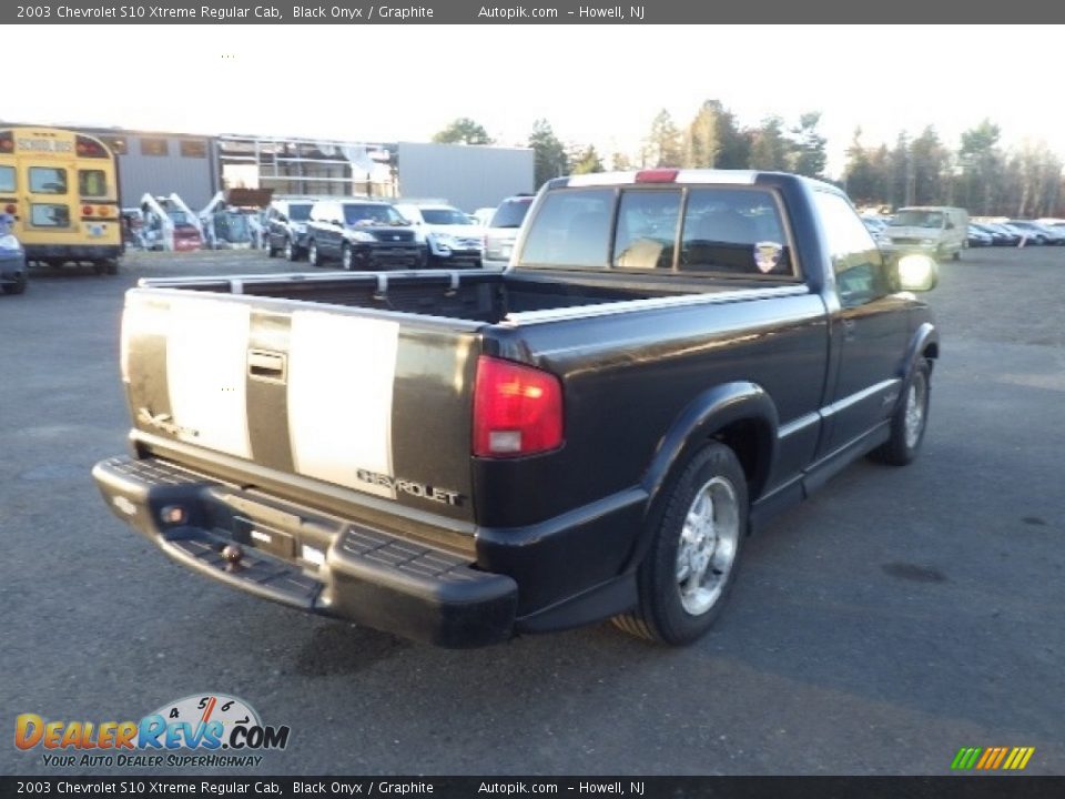 2003 Chevrolet S10 Xtreme Regular Cab Black Onyx / Graphite Photo #6