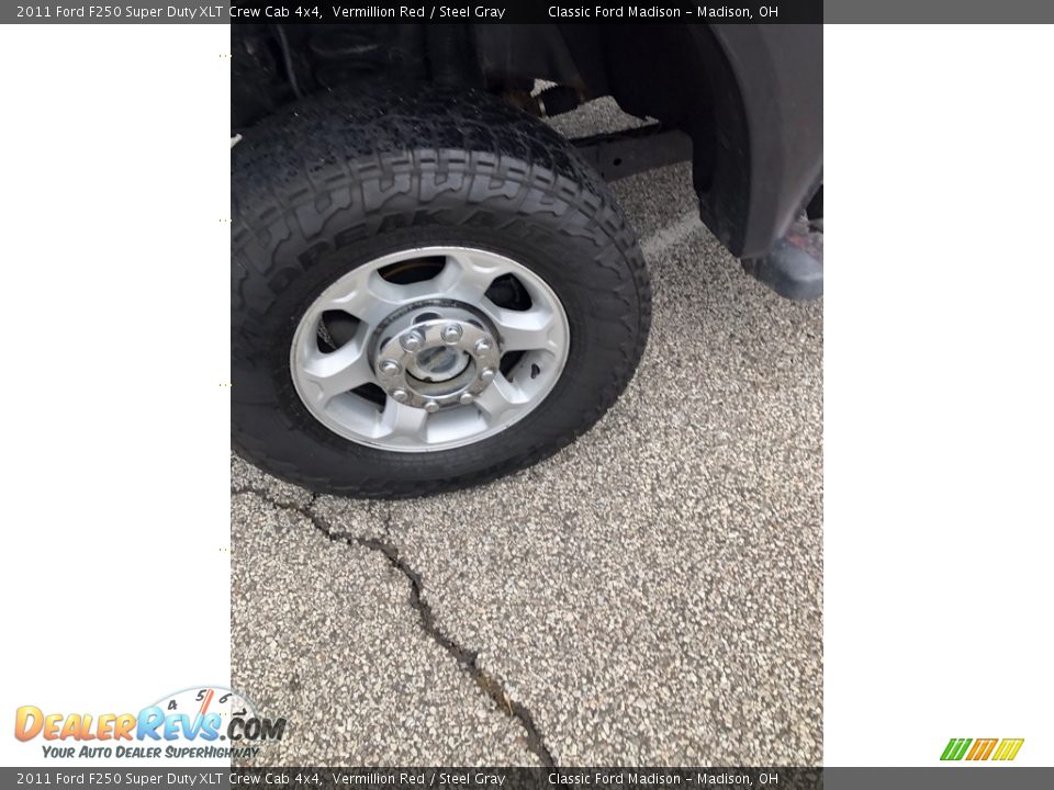2011 Ford F250 Super Duty XLT Crew Cab 4x4 Vermillion Red / Steel Gray Photo #4