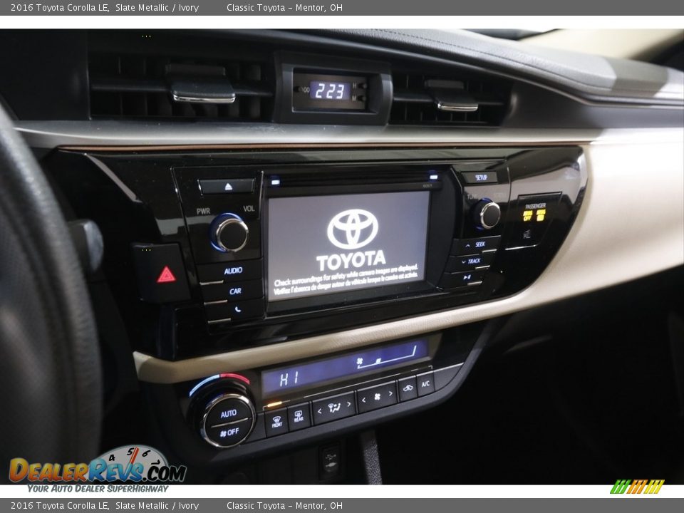 2016 Toyota Corolla LE Slate Metallic / Ivory Photo #8
