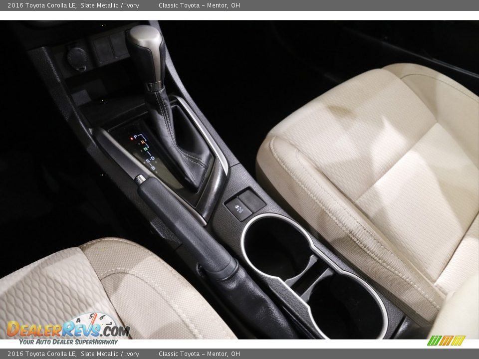 2016 Toyota Corolla LE Slate Metallic / Ivory Photo #11