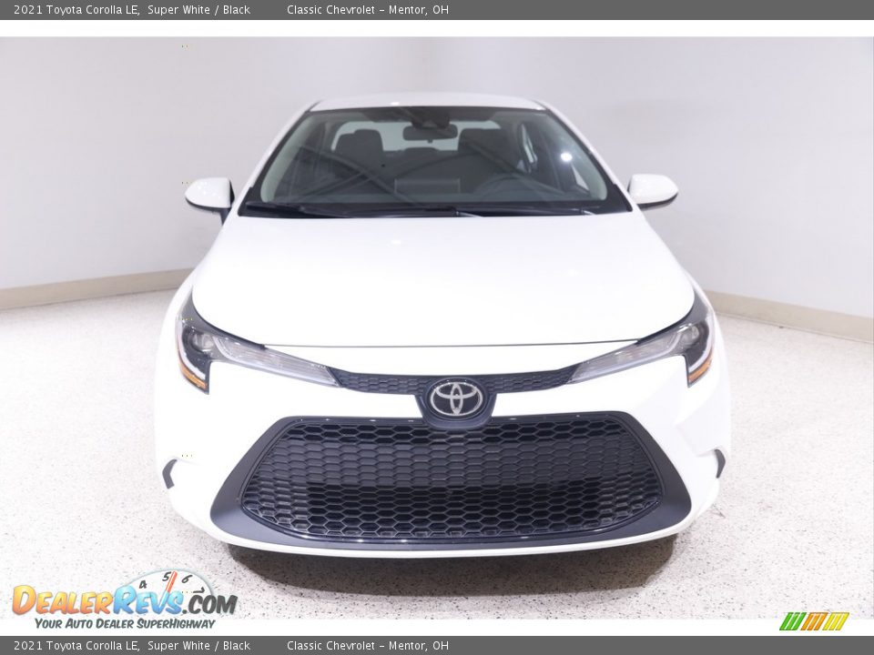 2021 Toyota Corolla LE Super White / Black Photo #2