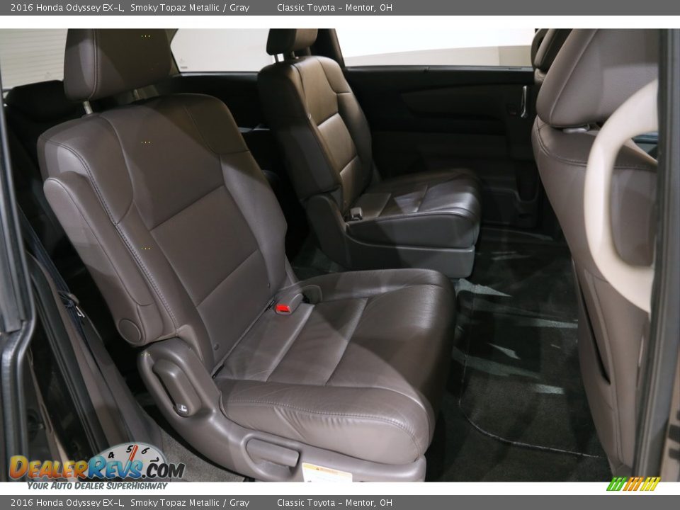 2016 Honda Odyssey EX-L Smoky Topaz Metallic / Gray Photo #17