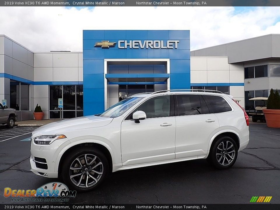 2019 Volvo XC90 T6 AWD Momentum Crystal White Metallic / Maroon Photo #1