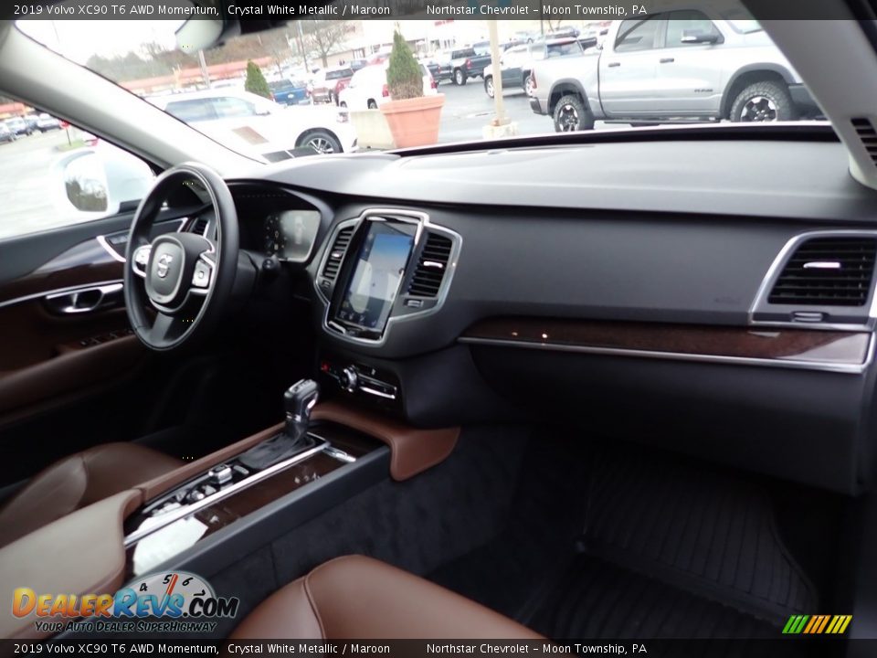 2019 Volvo XC90 T6 AWD Momentum Crystal White Metallic / Maroon Photo #15