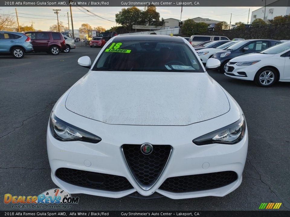 2018 Alfa Romeo Giulia Sport AWD Alfa White / Black/Red Photo #2