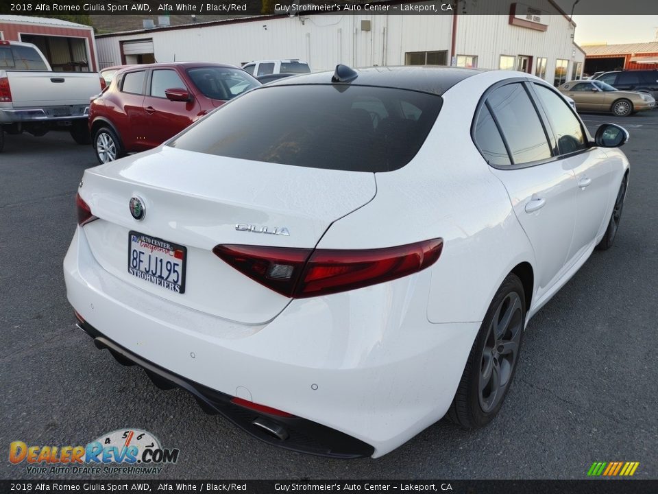 2018 Alfa Romeo Giulia Sport AWD Alfa White / Black/Red Photo #7