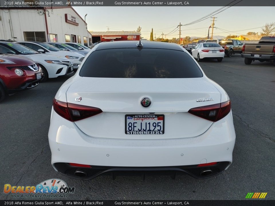 2018 Alfa Romeo Giulia Sport AWD Alfa White / Black/Red Photo #8