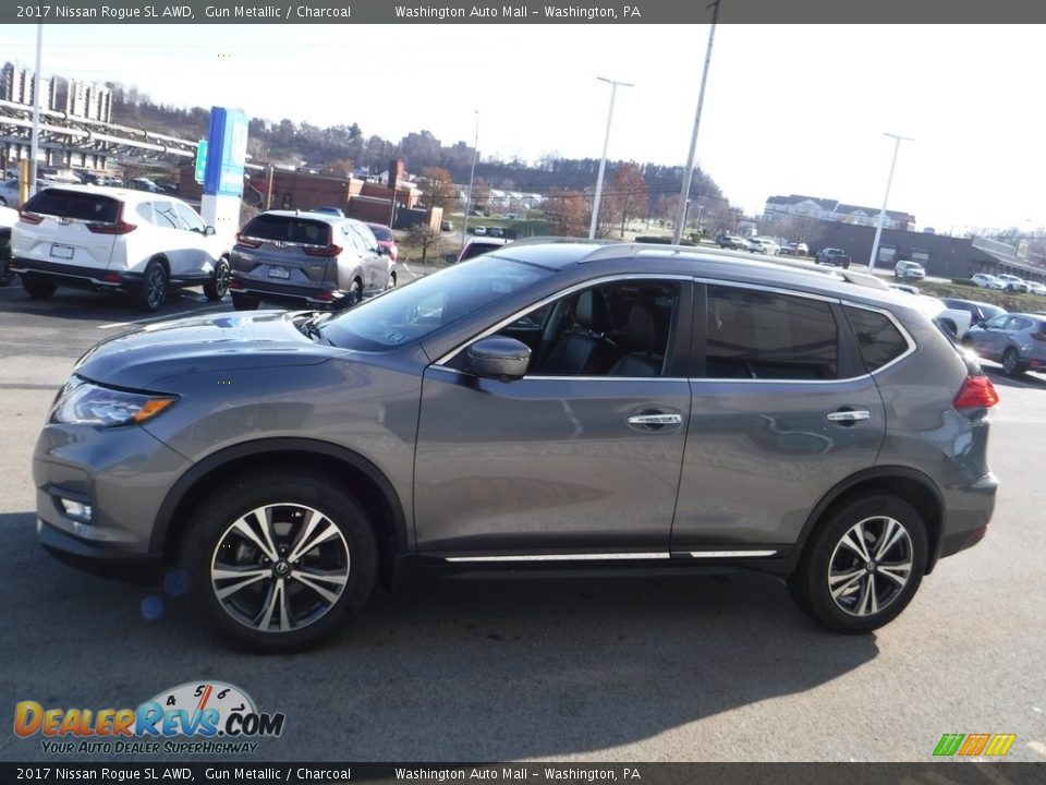 2017 Nissan Rogue SL AWD Gun Metallic / Charcoal Photo #6