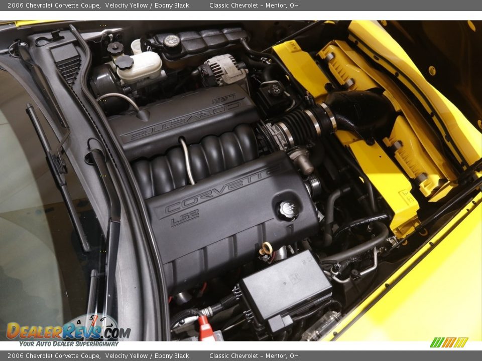 2006 Chevrolet Corvette Coupe Velocity Yellow / Ebony Black Photo #18