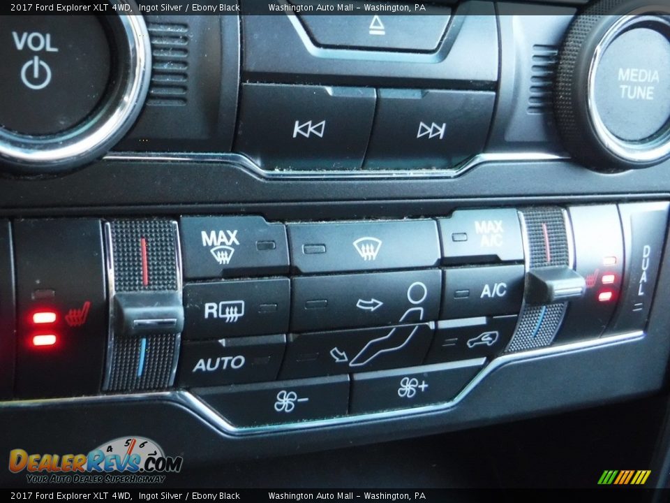 2017 Ford Explorer XLT 4WD Ingot Silver / Ebony Black Photo #19