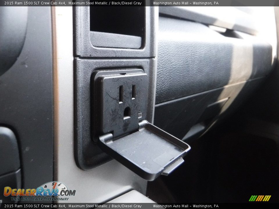 2015 Ram 1500 SLT Crew Cab 4x4 Maximum Steel Metallic / Black/Diesel Gray Photo #22
