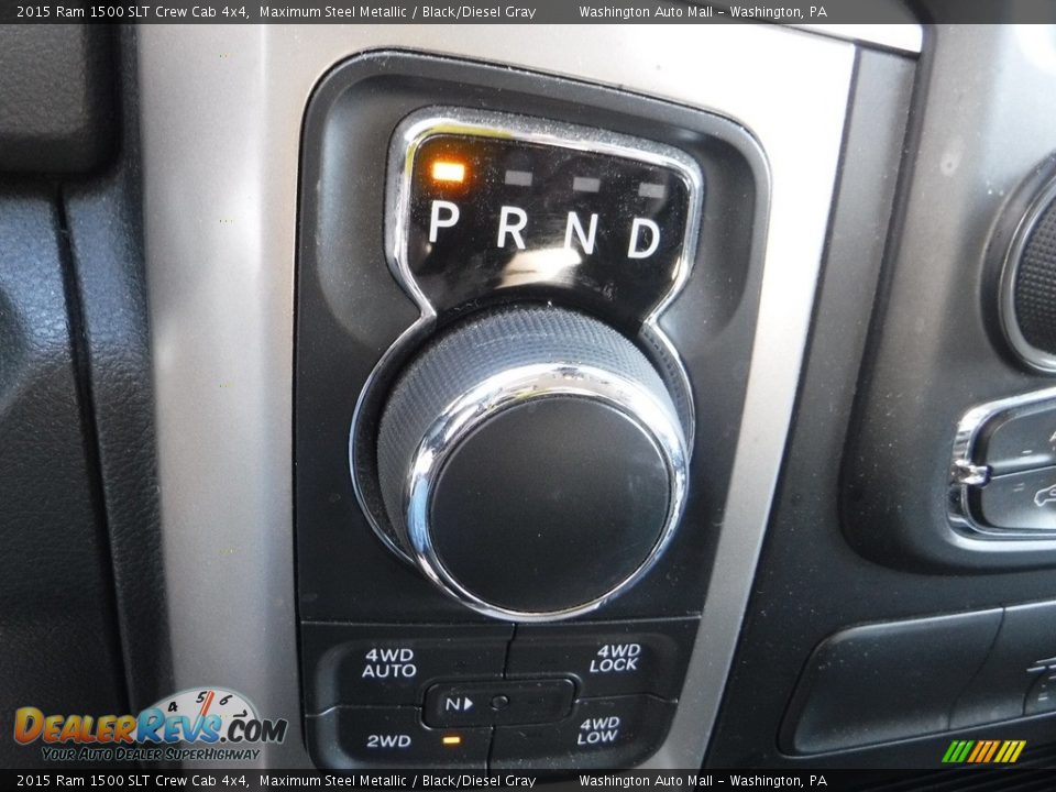 2015 Ram 1500 SLT Crew Cab 4x4 Shifter Photo #23