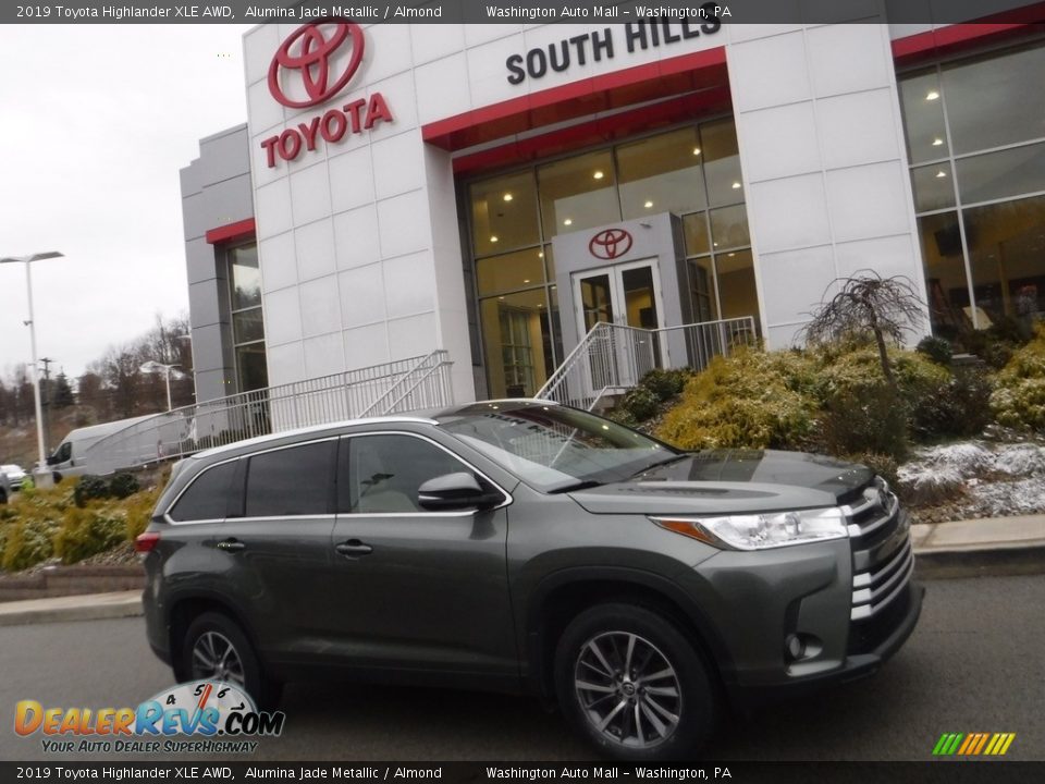 2019 Toyota Highlander XLE AWD Alumina Jade Metallic / Almond Photo #2