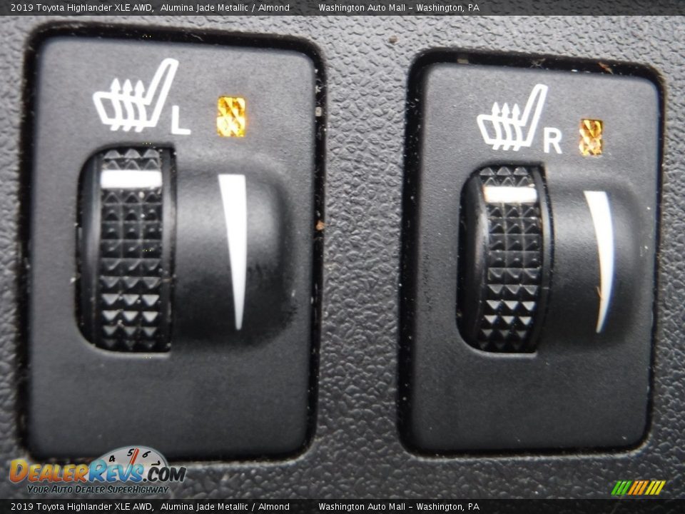 2019 Toyota Highlander XLE AWD Alumina Jade Metallic / Almond Photo #9