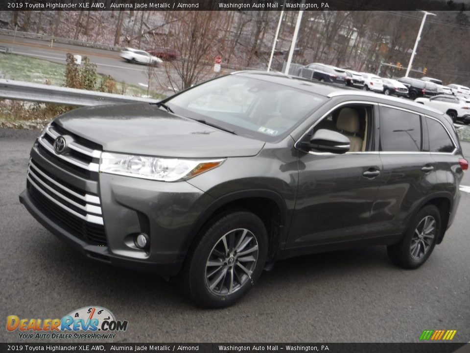 2019 Toyota Highlander XLE AWD Alumina Jade Metallic / Almond Photo #12