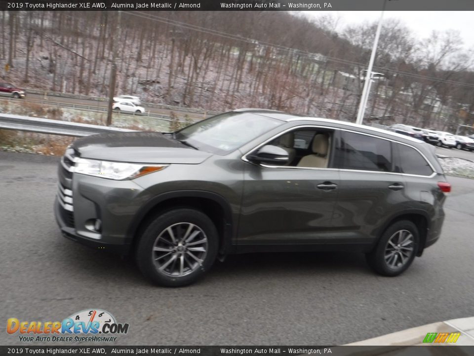 2019 Toyota Highlander XLE AWD Alumina Jade Metallic / Almond Photo #13
