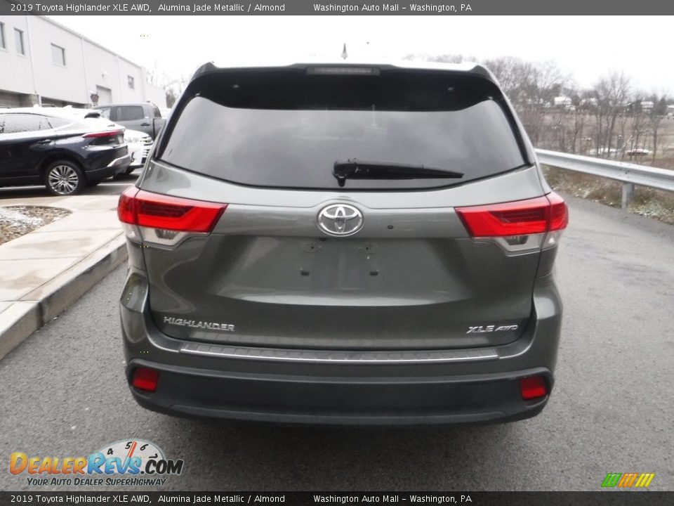 2019 Toyota Highlander XLE AWD Alumina Jade Metallic / Almond Photo #15