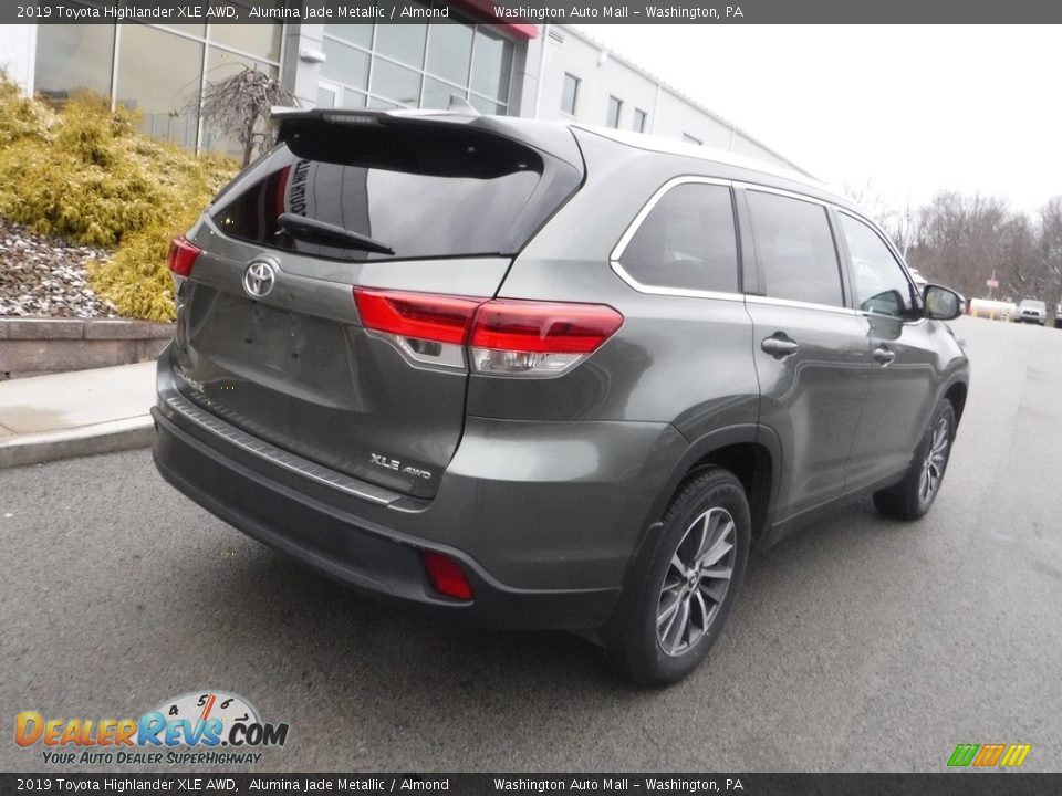 2019 Toyota Highlander XLE AWD Alumina Jade Metallic / Almond Photo #16