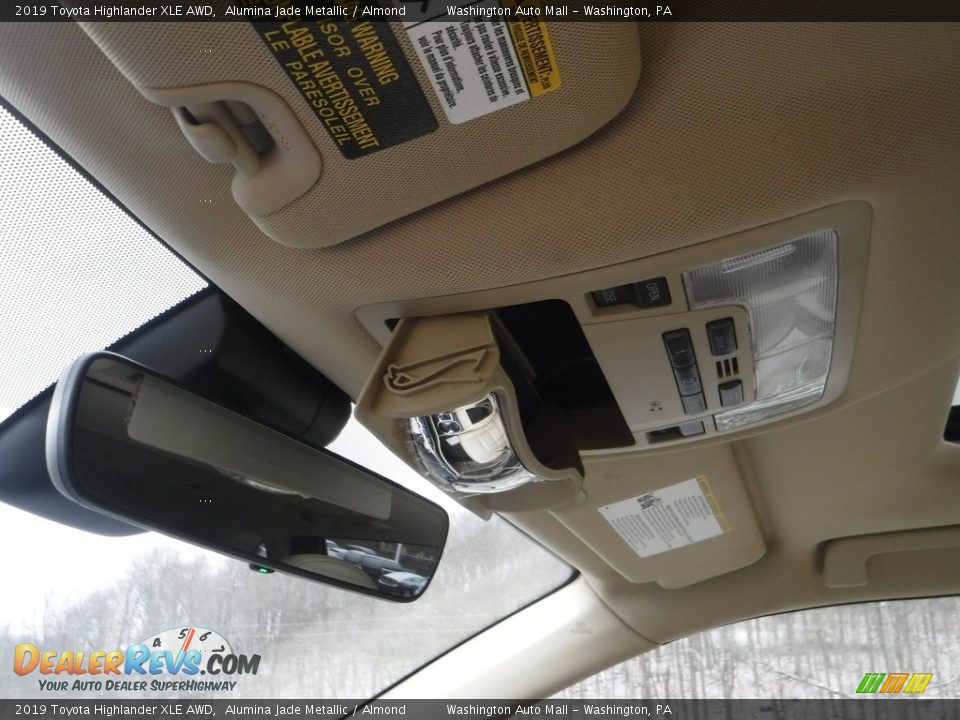 2019 Toyota Highlander XLE AWD Alumina Jade Metallic / Almond Photo #25