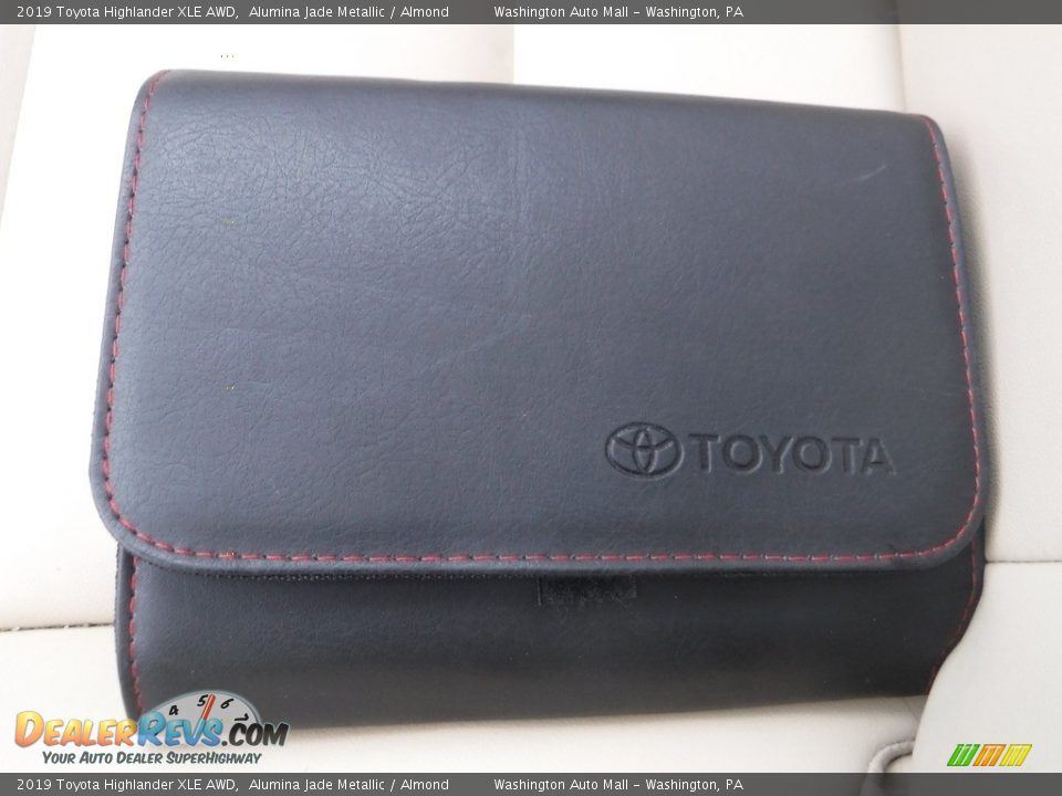 2019 Toyota Highlander XLE AWD Alumina Jade Metallic / Almond Photo #31