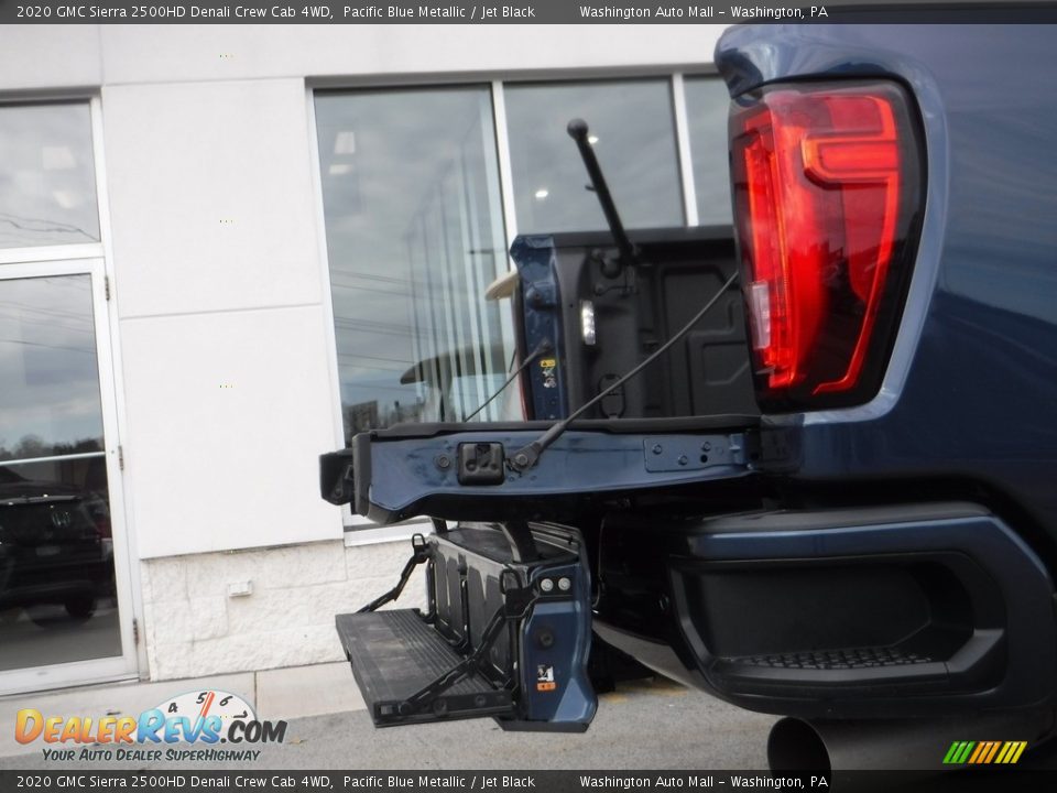 2020 GMC Sierra 2500HD Denali Crew Cab 4WD Pacific Blue Metallic / Jet Black Photo #16