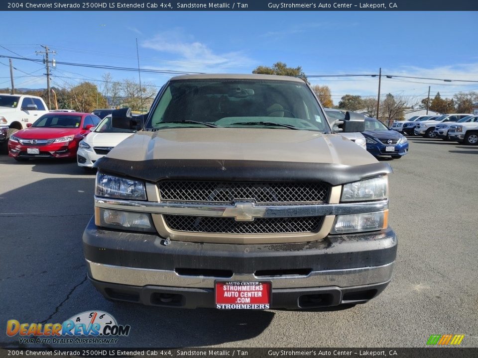 2004 Chevrolet Silverado 2500HD LS Extended Cab 4x4 Sandstone Metallic / Tan Photo #2