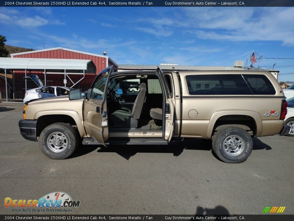 2004 Chevrolet Silverado 2500HD LS Extended Cab 4x4 Sandstone Metallic / Tan Photo #7