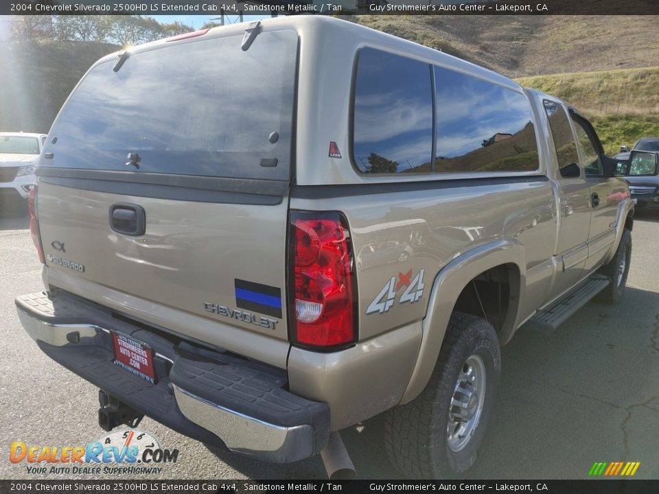 2004 Chevrolet Silverado 2500HD LS Extended Cab 4x4 Sandstone Metallic / Tan Photo #8