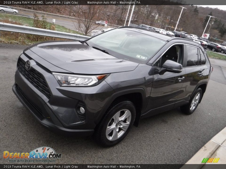 2019 Toyota RAV4 XLE AWD Lunar Rock / Light Gray Photo #14