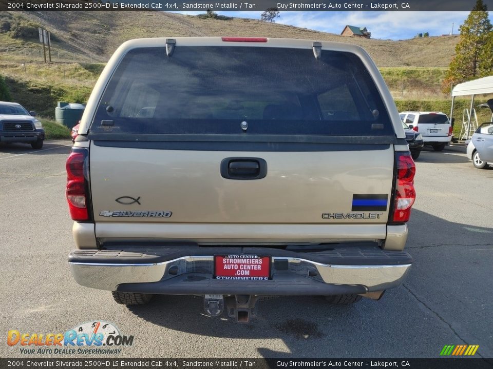 2004 Chevrolet Silverado 2500HD LS Extended Cab 4x4 Sandstone Metallic / Tan Photo #9