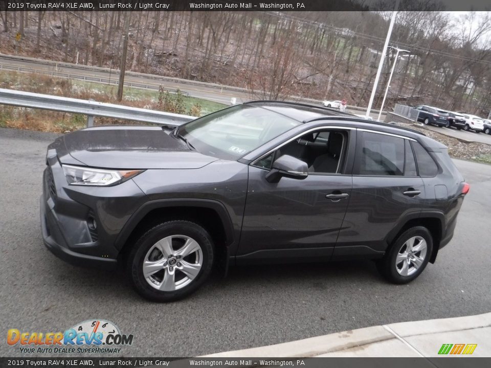 2019 Toyota RAV4 XLE AWD Lunar Rock / Light Gray Photo #15