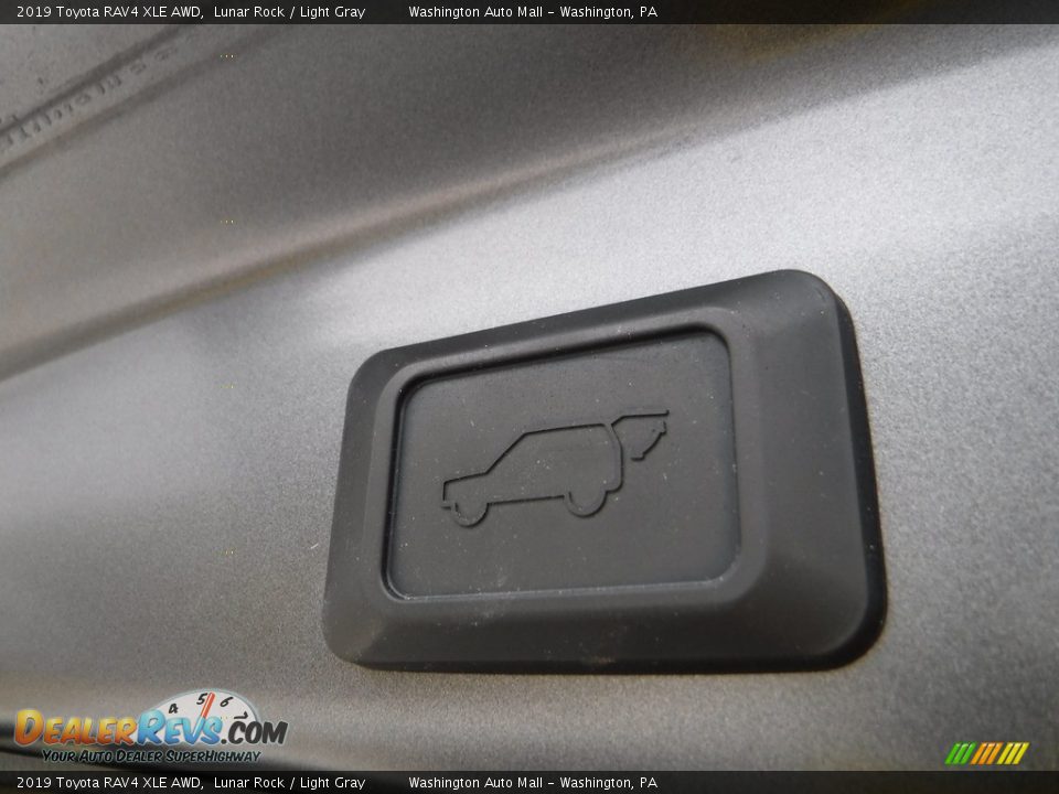 2019 Toyota RAV4 XLE AWD Lunar Rock / Light Gray Photo #31