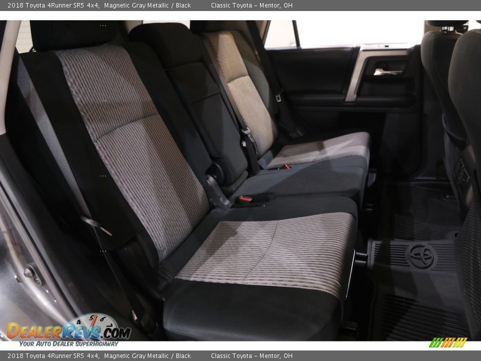 2018 Toyota 4Runner SR5 4x4 Magnetic Gray Metallic / Black Photo #15