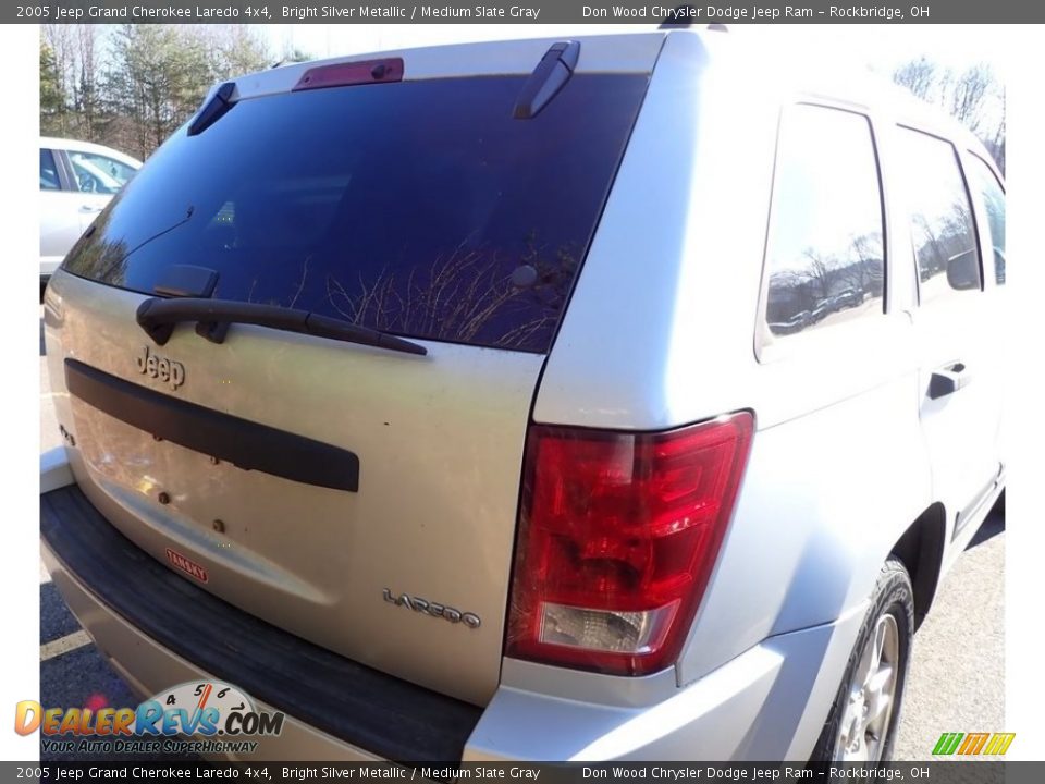 2005 Jeep Grand Cherokee Laredo 4x4 Bright Silver Metallic / Medium Slate Gray Photo #6