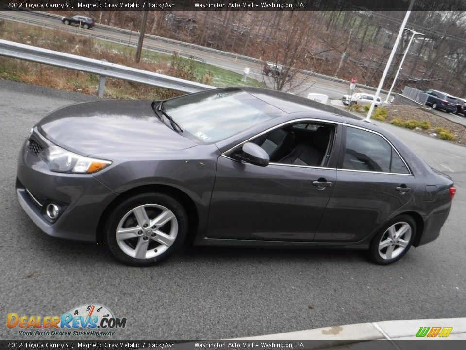 2012 Toyota Camry SE Magnetic Gray Metallic / Black/Ash Photo #10